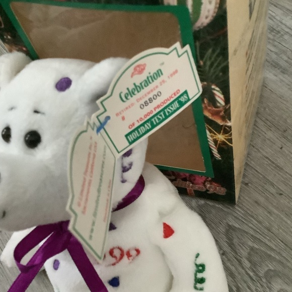 Limited Treasures - Holiday Edition Celebration Bear 1999 - Picture 3 of 5